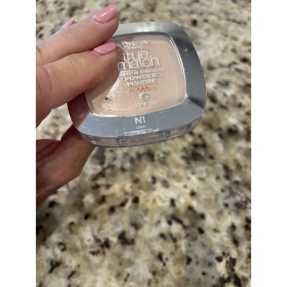 Brand New L'oreal True‎ Match Powder Compact. Color Is N1 Light. 5336